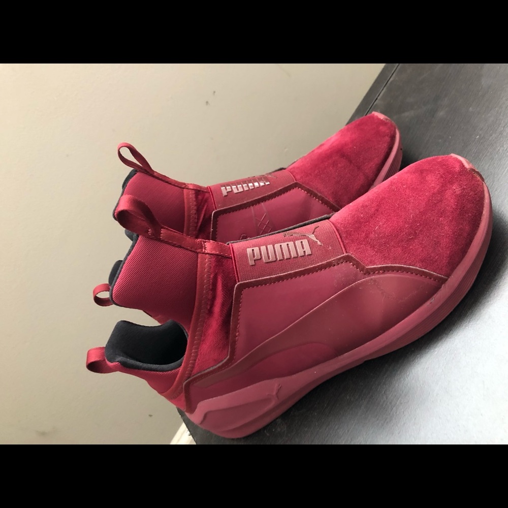 Red velvet kylie jenner pumas